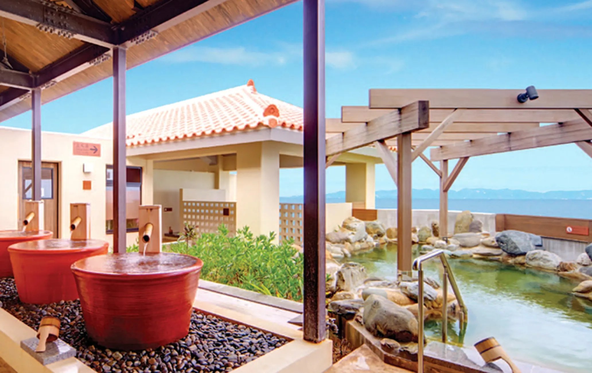 ♨️ 류큐 온천 용신의 탕(류큐온센 류진노유)